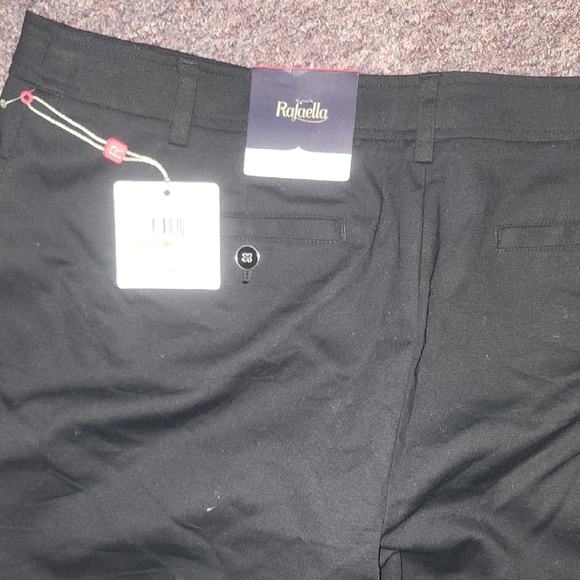 Rafaella Men's Black Flat Front Shorts - Picture 1 of 8